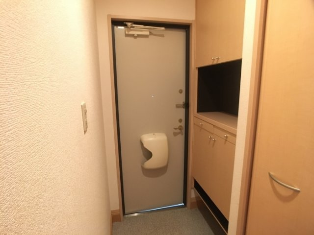 【玄関】 | アロンディール Ａ | 玄関