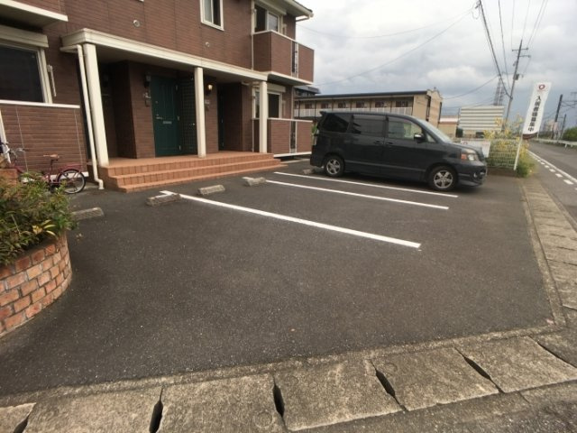 【駐車場】 | アロンディール Ａ | 駐車場