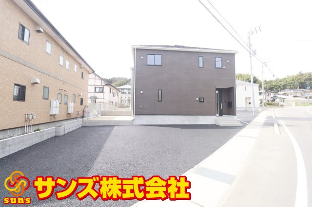 二本松市郭内2丁目　　　　６号棟　　　二本松北小学校、二本松第１中学区の外観|東側から見た駐車場を含む外観