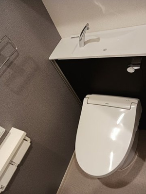【トイレ】 | ラポールⅣ | ゆったりとした空間のトイレです