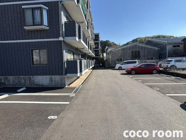 ベルⅡの駐車場