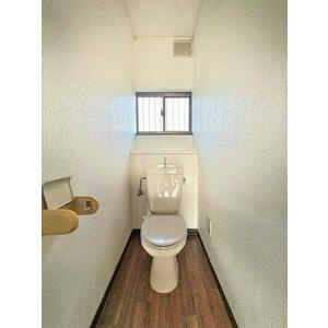 中志段味長根戸建のトイレ