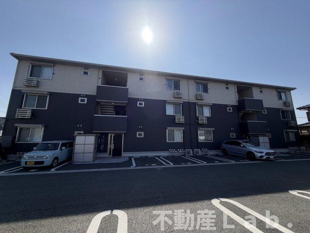 セレブ南高江の外観