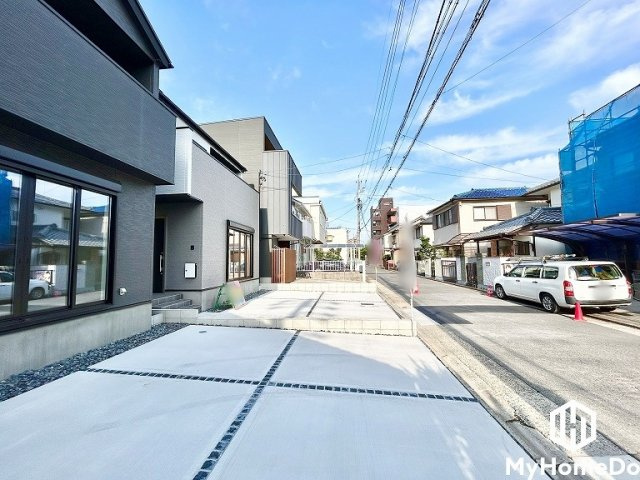 北区長喜町　2期　の前面道路含む現地写真|穏やかな街並みが広がる、落ち着いた住環境です