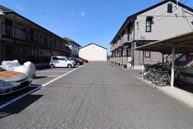【駐車場】 | コーポフレンド | 駐車場