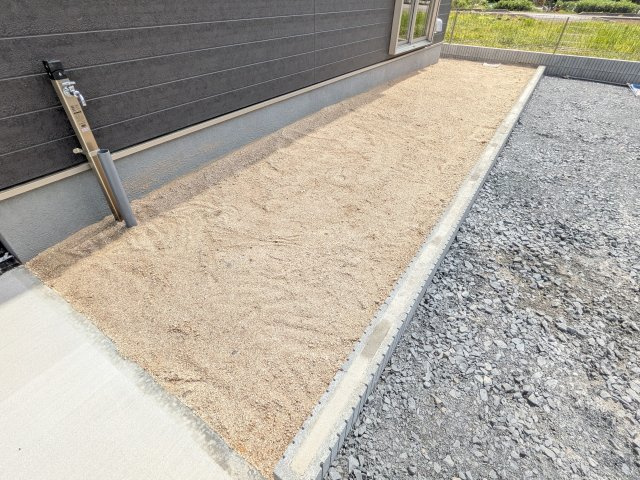 小美玉市納場　第4　新築戸建ての庭|日当たりや広さを現地で体感してください。理想のガーデニングや家庭菜園を始めてみませんか。