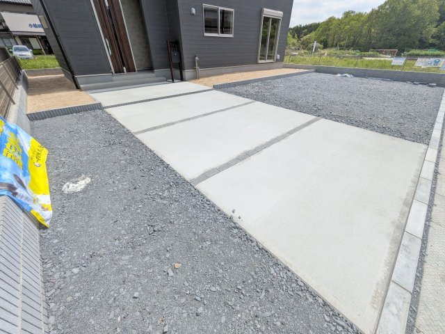 小美玉市納場　第4　新築戸建ての駐車場