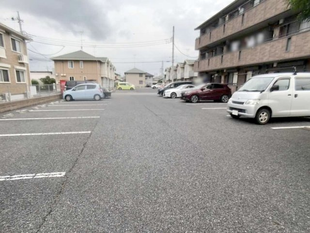 【駐車場】 | パレロワイヤル Ｃ | 駐車場
