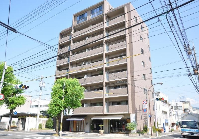 Ｌｏｔｕｓ Ｃｏｕｒｔの外観