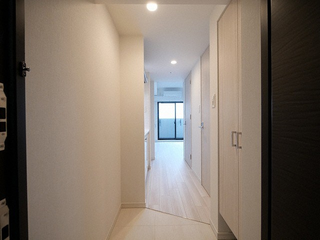 Ｓ－ＲＥＳＩＤＥＮＣＥ難波大国町Ｄｅｕｘの玄関