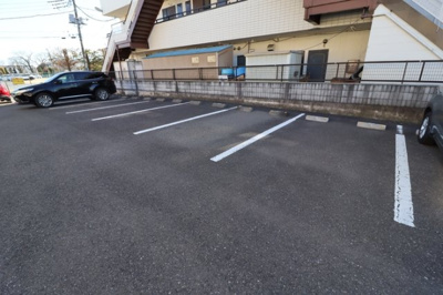 【駐車場】 | ローズコート城北 | 駐車場