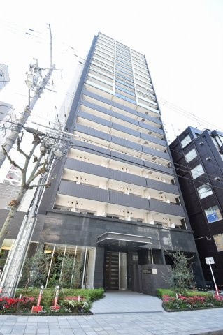プレサンスタワー北浜の外観