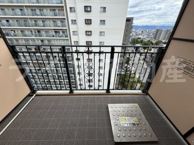 Luxe玉造IIIのバルコニー|バルコニーがあります