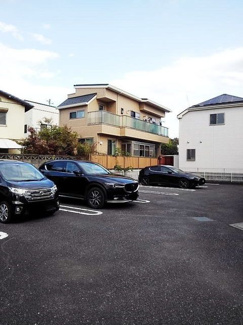 【駐車場】