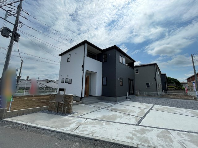 新築戸建・新築建売　佐野市犬伏下町　犬伏小学校・北中学校の駐車場