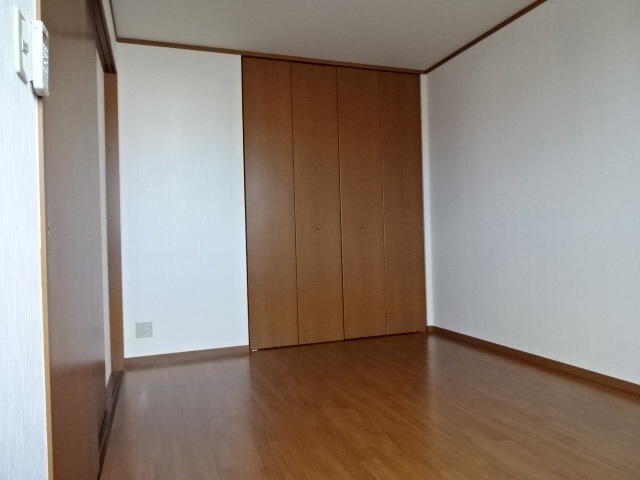 神崎郡福崎町南田原のハイツの子供部屋