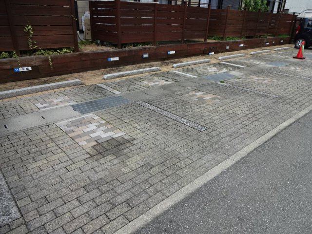 ドリームカム２１　Ａ棟の駐車場