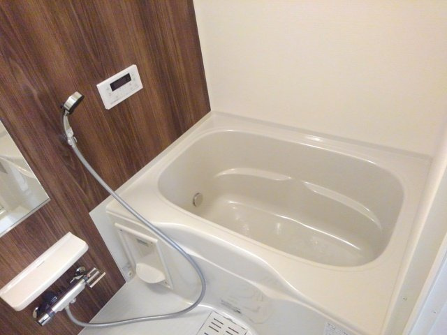 シャンブル（ｃｈａｍｂｒｅ）の浴室|ゆったり過ごせるお風呂です