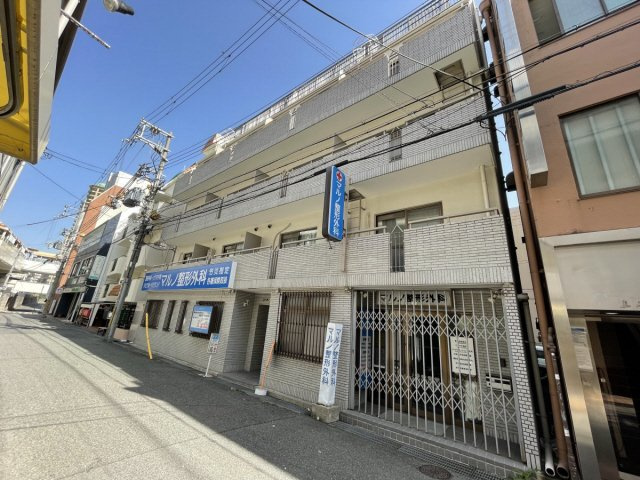 サンコート住吉駅前の外観