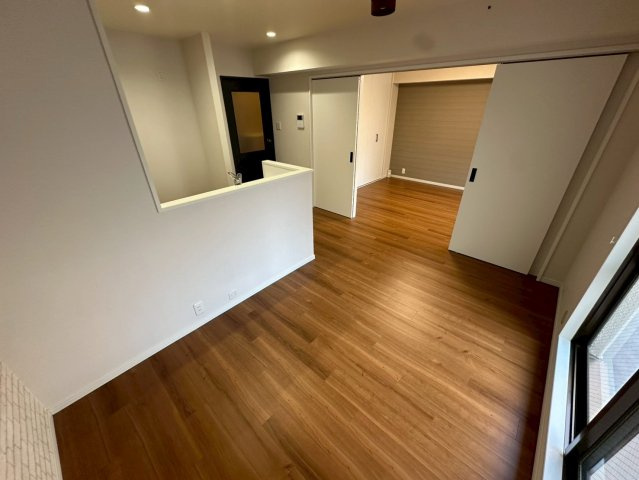サンコート住吉駅前の居間・リビング