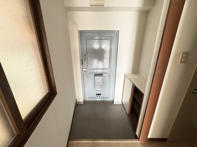 江南荘の玄関