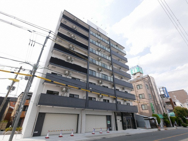 グランデュール鶴橋の外観