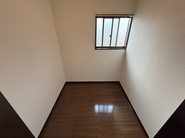 上麻生４丁目貸家の収納