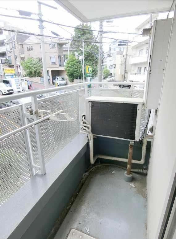 NAKAMEGUROARKⅡ　陽当たり良好　オートロック　高齢者相談のバルコニー