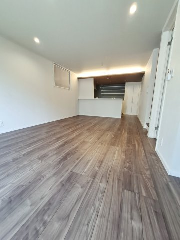 南ひばりガ丘2丁目戸建ての居間・リビング