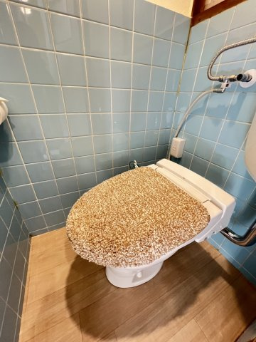 東垂水3丁目貸家のトイレ