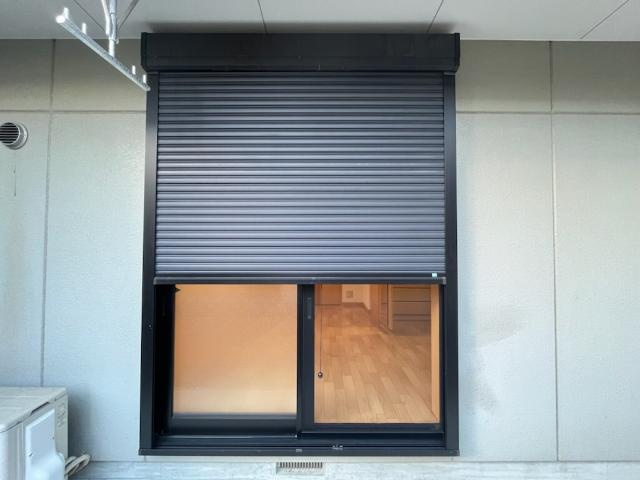 ヒムス　プルーニェのセキュリティ|雨戸シャッター