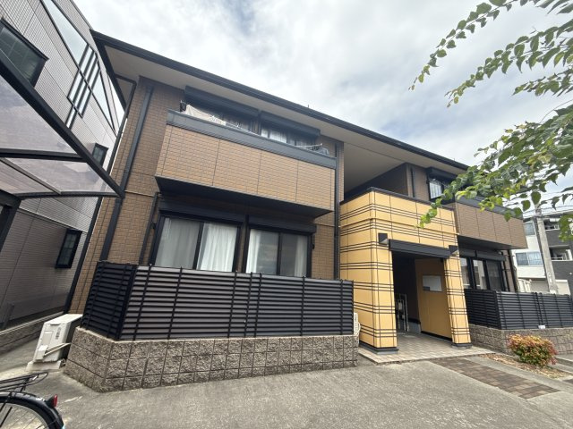 姫路市飾磨区阿成植木のハイツの外観