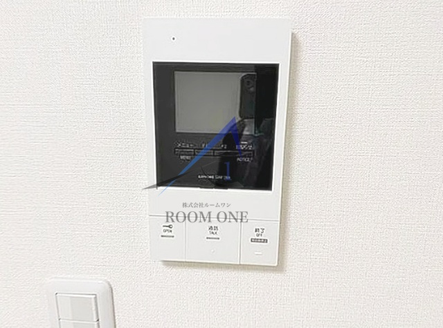 ディアレイシャス西大島駅前のセキュリティ|モニター付きインターホンです。