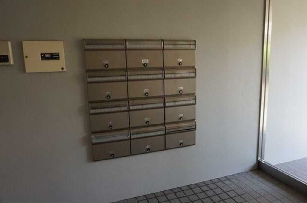アルカディア三軒茶屋　南東角部屋　駐輪場　収納豊富のその他共用部分