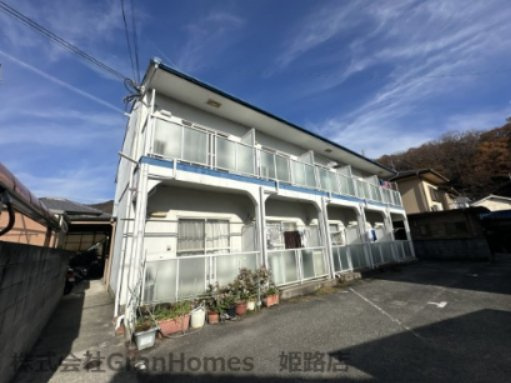 ブルースノーシラクニの外観