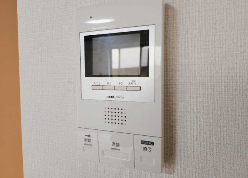 ウェルスクエア三軒茶屋　オートロック　築浅　浴室乾燥のセキュリティ