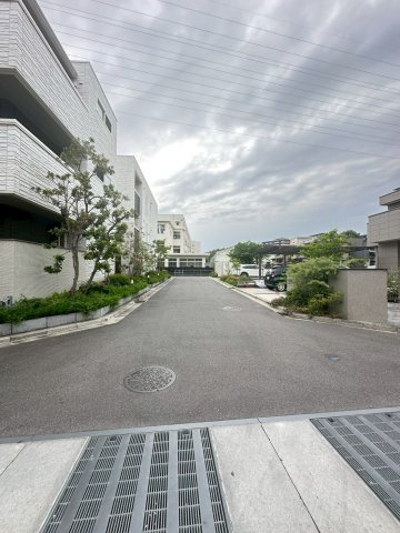 AMA WESTの周辺