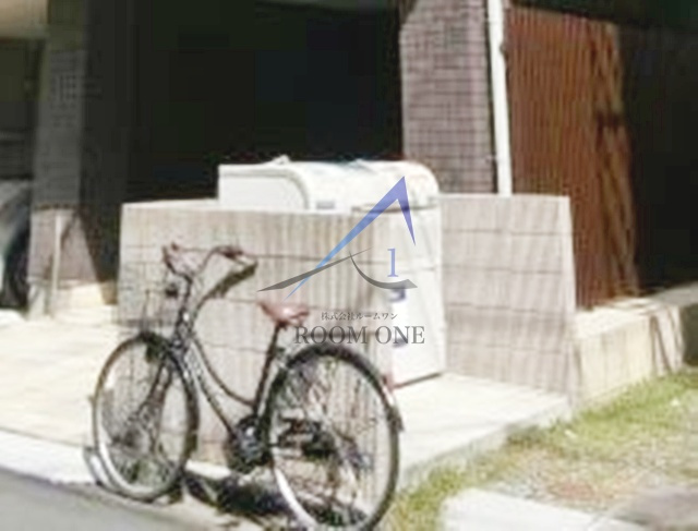 エミール武蔵小杉のその他共用部分|敷地内ごみ置き場です。
