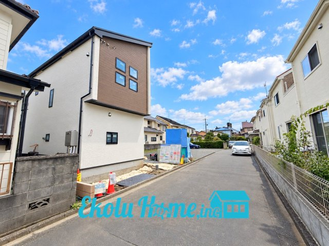 あきる野市二宮9期　全1棟の前面道路含む現地写真|現地 （2026年9月）撮影
※空はCG加工しています。