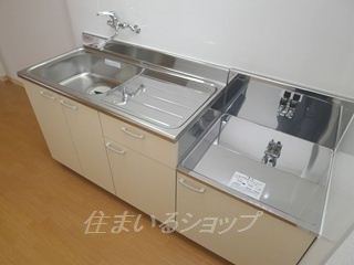 エルディム三通田のキッチン