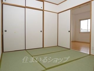 エルディム三通田の収納|押入・天袋