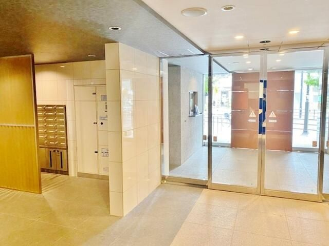 パレステージ町屋壱番館のロビー