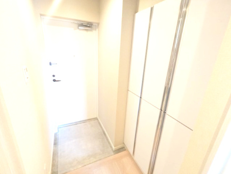 本所吾妻橋アムフラットの玄関