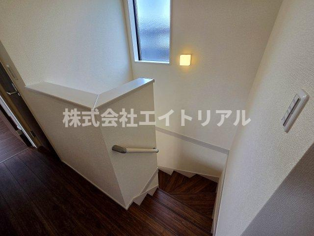 美濃加茂市太田町倉知　新築戸建　全2棟のその他|階段