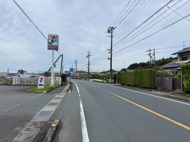 浜名区根堅の周辺|隣にはセブンイレブンが隣接しています。