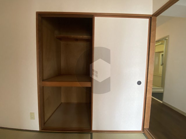パラツィーナ小阪の収納