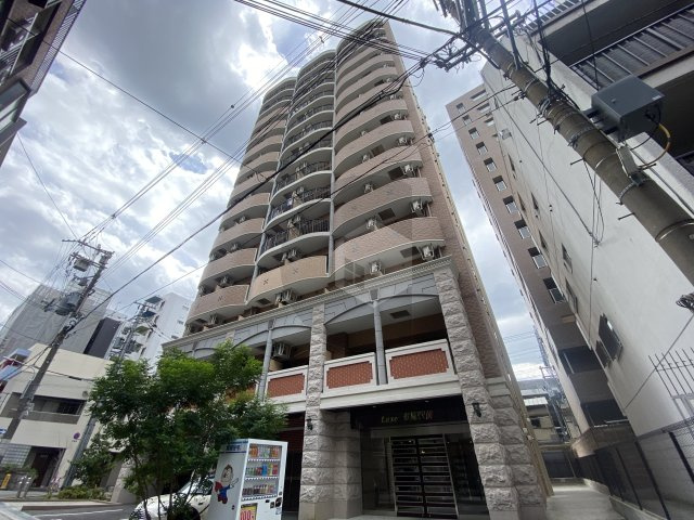 Luxe布施駅前の外観