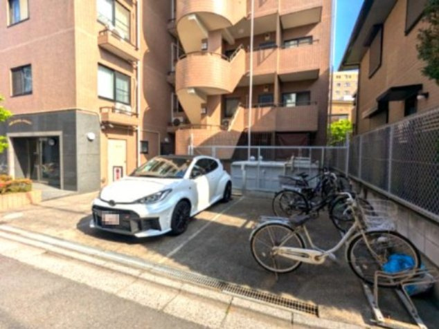ニューキャピタル押上の駐車場