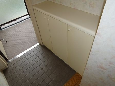ライオンズマンション津田沼前原の玄関