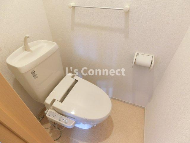 【トイレ】 | アルバーダ | 温水洗浄便座付きのトイレ。